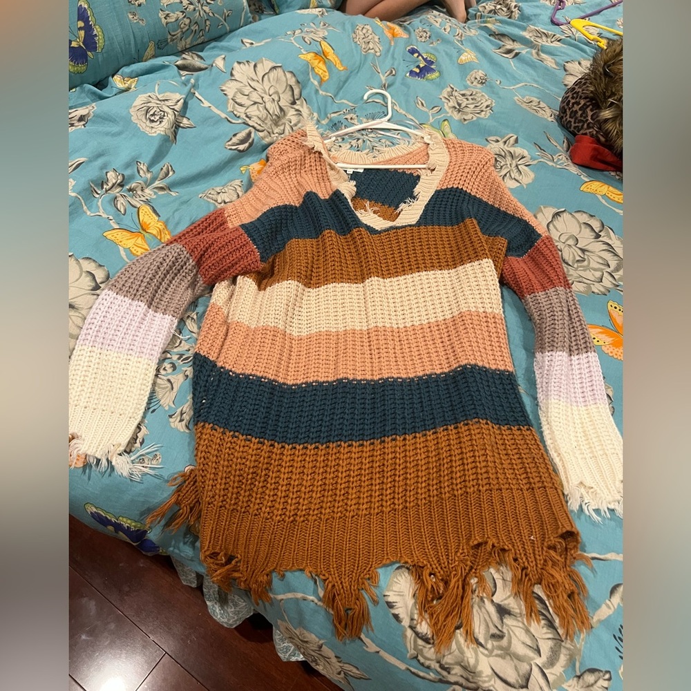 Miracle V-Neck Sweater in Earthy Tones